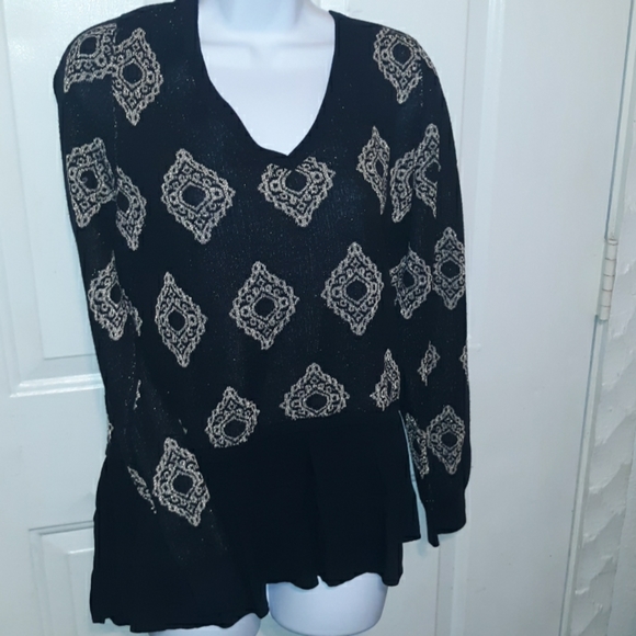 New Metallic V-Neck TwoFer Layered Look Sweater - Picture 2 of 8